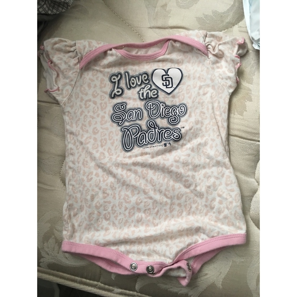 I love the padres onesie